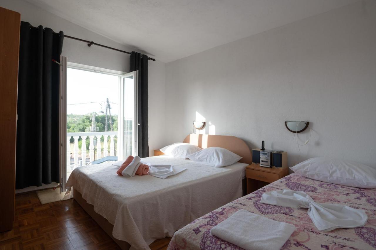 Marina'S Apartments Ražanac Εξωτερικό φωτογραφία